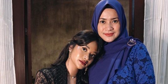 Jarang Tersorot, Ini Potret Cantik Siti Adira Putri Ikke Nurjanah dan Aldi Bragi