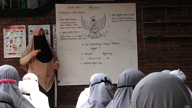 pesantren tunarungu