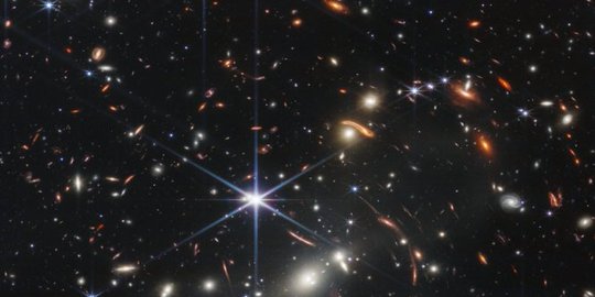 NASA Rilis Foto Gugusan Galaksi Paling Jelas dalam Sejarah, Berusia Miliaran Tahun