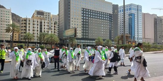 Jemaah Haji RI Dipastikan Dapat Zamzam 5 Liter, Diberikan di Asrama Haji Debarkasi