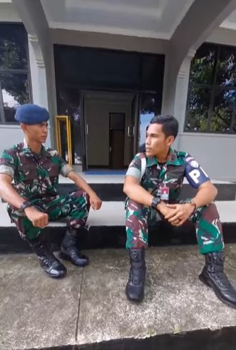 kapten pom au ketemu 039kembaran039 seluruh keluarganya sama sama tentara amp polisi