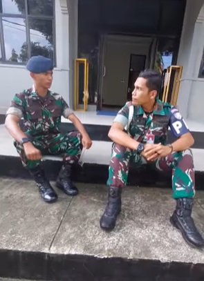 kapten pom au ketemu 039kembaran039 seluruh keluarganya sama sama tentara amp polisi