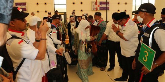 Jamaah Haji Kloter 1 Debarkasi Solo Mendarat di Adi Soemarmo Malam ini