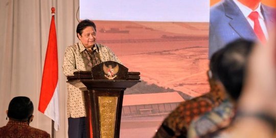 Airlangga Dorong Masyarakat Siap Digital Capai Visi Indonesia 2045