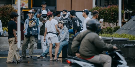 Tren Remaja SCBD Nongkrong di Dukuh Atas, Bertahan Lama atau Hanya Sementara?