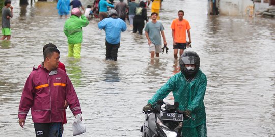 Tiga Cucu Kak Seto Terjebak Banjir, Air Mulai Masuk ke Lantai Satu Rumah