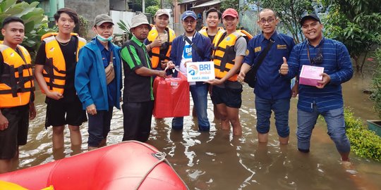 Cepat Tanggap Bencana Banjir, BRI Beri Bantuan ke Warga Ciledug, Tangerang & Garut