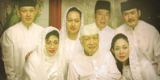 Potret Lawas Ulang Tahun Tommy Soeharto Saat Anak-anak, Semua Keluarga Bergembira