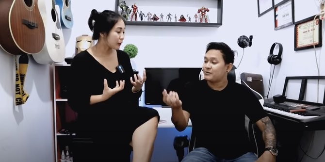 cerita istri youtuber bobby orang dayak saat mualaf direstui orangtua