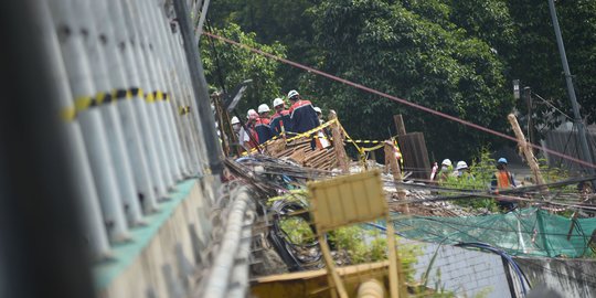 Memantau Penanganan Pipa Gas Bocor di Cawang