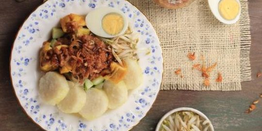 Mengenal Makanan Ketoprak dan Asal Usulnya yang Unik