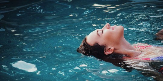 Manfaat Berenang di Air Dingin, Meningkatkan Sistem Imun hingga Sirkulasi Darah