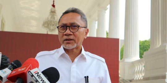 Tekan Harga, Mendag Zulhas akan Banjiri Minyak Goreng di Papua dan Maluku