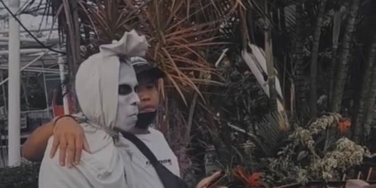 Membekas di Hati Pengunjung, Sosok Pocong Alun-Alun Batu Ini Meninggal Dunia