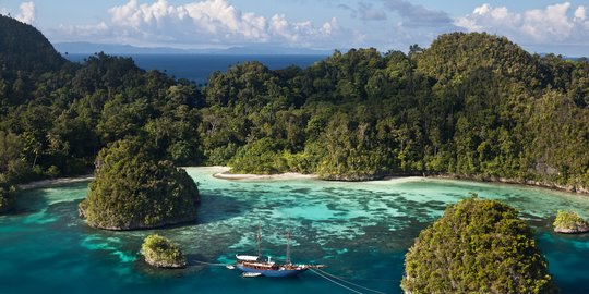 9 Wisata Raja Ampat Terbaru dan Populer, Maksimalkan Liburan Anda