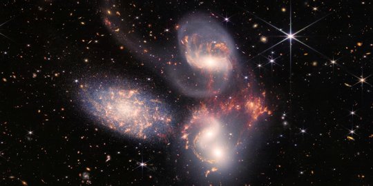 Teleskop James Webb NASA Ungkap Jumlah Galaksi 10 Kali Lebih Banyak dari Perkiraan