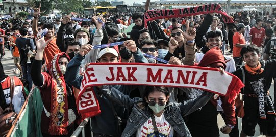 Euforia The Jakmania Hadiri Grand Launching JIS