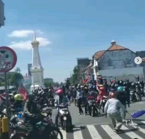 kerusuhan suporter persis solo di jogja