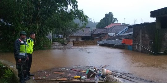 BNPB: Banjir di Garut Disebabkan Penyempitan Badan Sungai