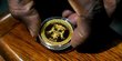 Zimbabwe Terbitkan Koin Emas untuk Atasi Lonjakan Inflasi 190 Persen