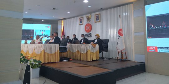 Sidang Uji Materi Ambang Batas Presiden, MK Minta PKS Lengkapi Berkas Gugatan