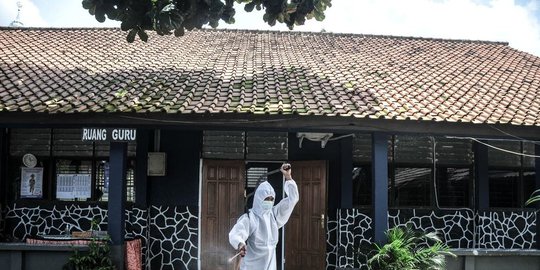 tidak masuk akal rev5