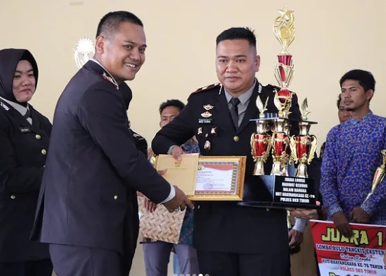 kapolsek ini sabet 23 penghargaan selama setahun