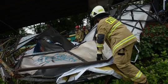 Update Bangunan Roboh di Johar Baru, Dua Orang Meninggal Dunia