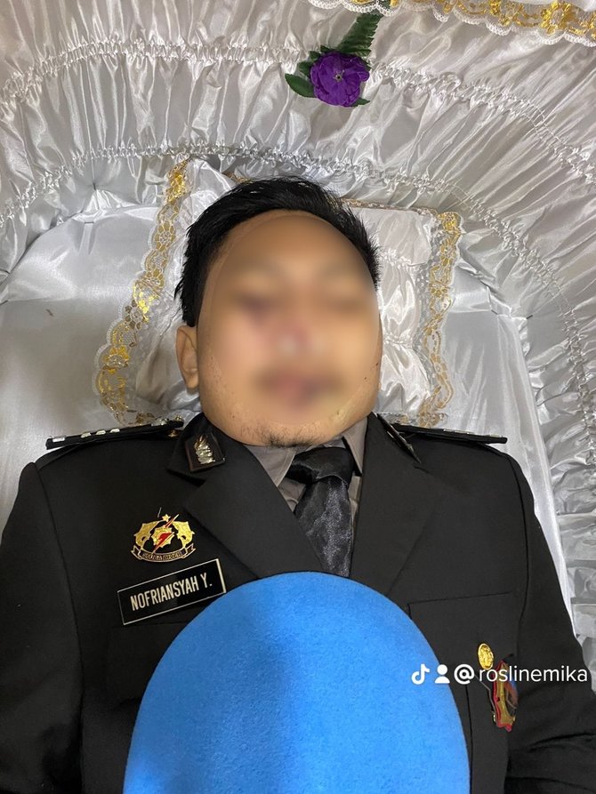 reaksi pilu ibunda brigadir j saat makam anaknya dibongkar