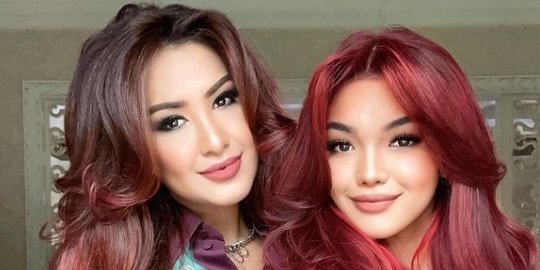 Jarang Tersorot, Ini Potret Queennara Anak Liza Natalia, Cantik Bak Kembaran Sang Ibu