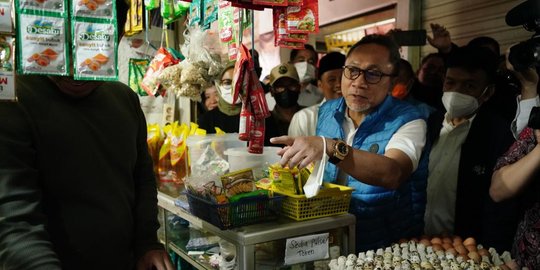 Sambangi Kupang, Mendag Catat Harga Minyak Goreng Sudah Rp 15.000 per Liter