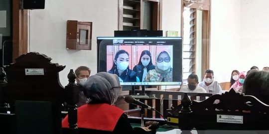 Ade Yasin Protes Hakim, Empat Kali Sidang Tak Pernah Dihadirkan Tatap Muka