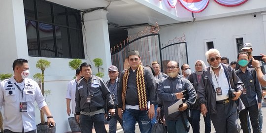 Farhat Abbas Pimpin Partai Pandai Daftar ke KPU Jadi Calon Peserta Pemilu 2024