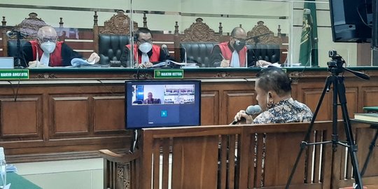 Hakim Dede Akui Terima Uang 'Terima Kasih' Rp300 Juta dari Kasus Wali Kota Kediri