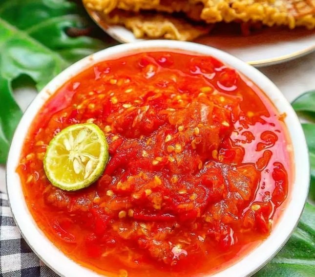 resep sambal lalapan tomat super pedas segar menggugah selera makan