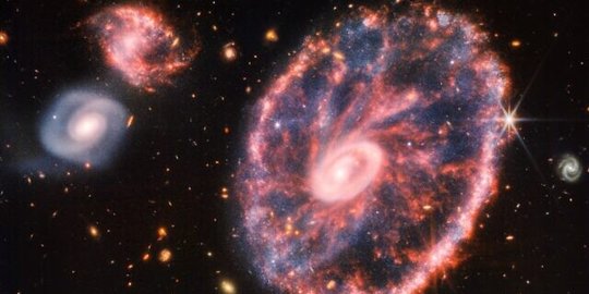 Teleskop James Webb Tangkap Gambar Galaksi Cincin Menakjubkan