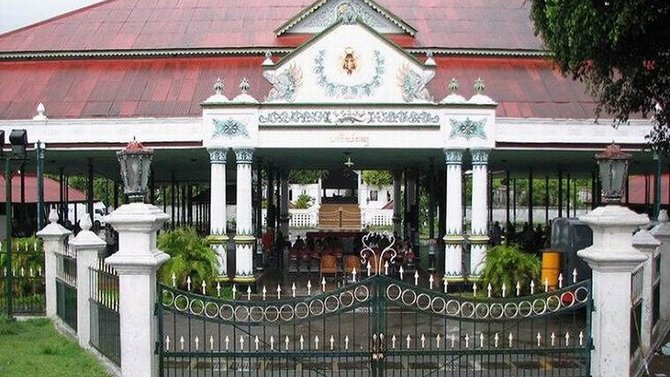 Mengenal Tombak Kyai Wijaya Mukti, Pusaka Sakral Milik Kota Jogja ...