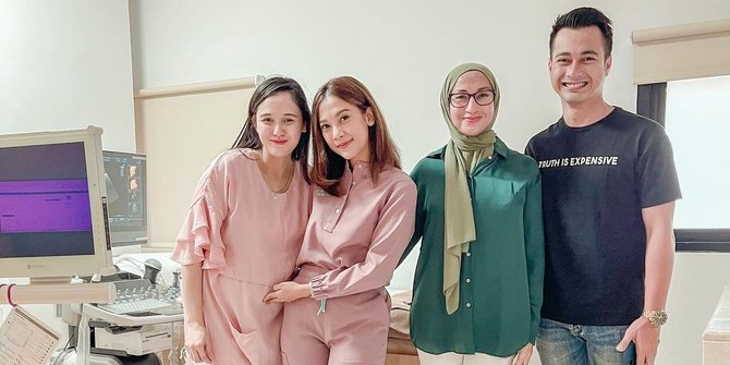 Selamat! Istri Eza Gionino Melahirkan Anak Ketiga Berjenis Kelamin Laki-laki