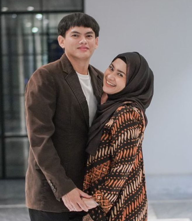 ikke nurjanan amp sang suami