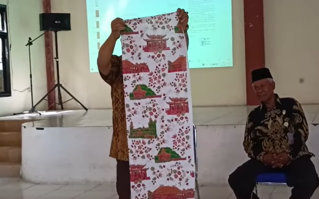 batik khas kabupaten bekasi