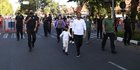 Ditemani Jan Ethes, Presiden Jokowi Jalan-jalan di Car Free Day Solo