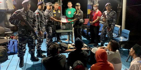 Coba Menyeberang ke Malaysia Lewat Pelabuhan Tikus, 10 WNI dan 1 WNA Ditangkap