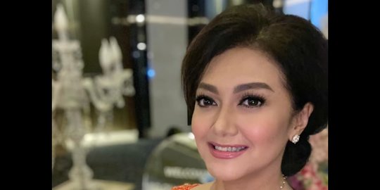 5 Potret Cantik Bella Saphira Kenakan Kebaya, Penampilannya Mencuri Perhatian