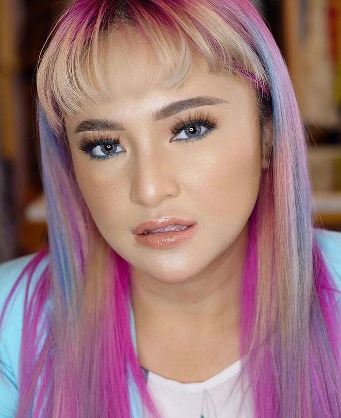 warna rambut marshanda