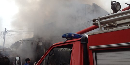 Bengkel Motor di Tangerang Terbakar, Satu Orang Tewas Terpanggang