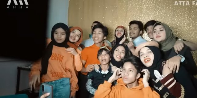 6 Potret Perayaan Ulang Tahun Qahtan Adik Atta Halilintar, Dapat Kejutan dari Aurel