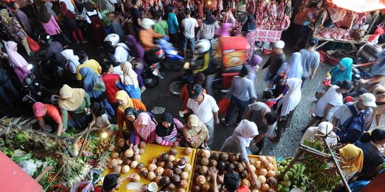 Harga Kebutuhan Pokok Mahal, Pedagang Pasar Keluhkan Penurunan Omzet