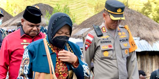 Kunjungan ke Papua, Mensos Risma Janji Bangun 100 Unit Rumah Sosial