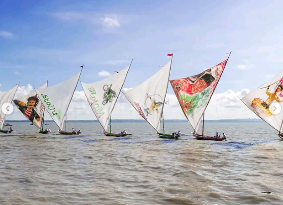 lomba perahu layar surabaya