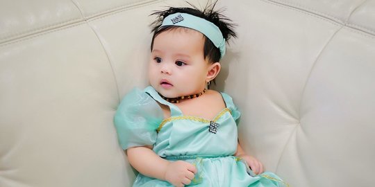 Penampilan Ameena Anak Atta dan Aurel jadi Princess Jasmine, Netizen 'Gemes Banget' Penampilan Ameena Anak Atta dan Aurel jadi Princess Jasmine, Netizen 'Gemes Banget'